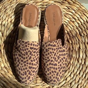Indigo Brown Leopard Print Mules